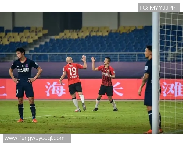 重庆足球队与南京足球队赛后复盘分析实力对比与未来展望